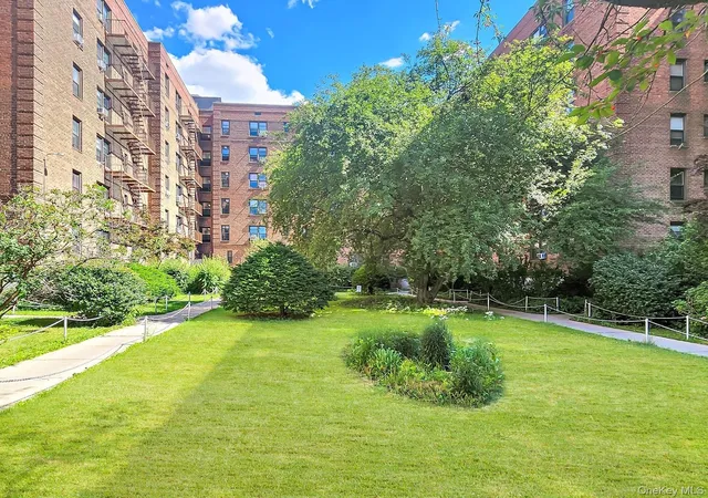 144-46-38th-ave-5c-new-york-ny-11354/hzid_e681ccf7