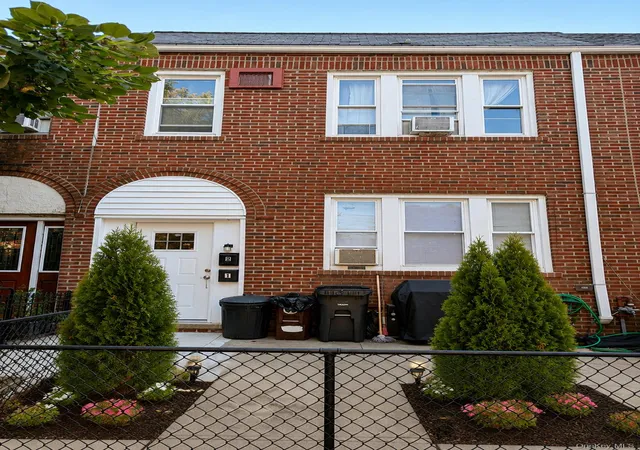4850-45th-street-new-york-ny-11377/hzid_88f5e395