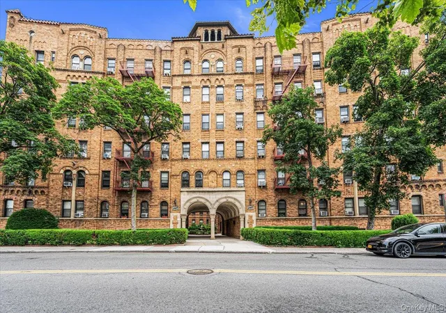 8344-lefferts-blvd-3d-new-york-ny-11415/hzid_e43b29c5