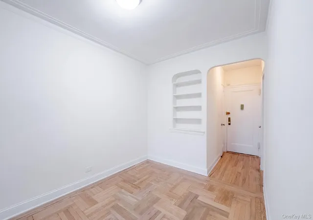 2190-boston-rd-5m-bronx-ny-10462/hzid_5217d16a