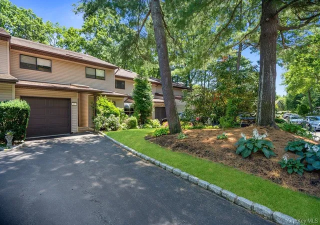 97-northgate-cir-melville-ny-11747/hzid_7d623e2e