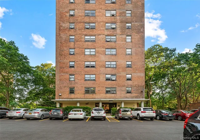 21-66-33rd-rd-11b-new-york-ny-11106/hzid_d3221a78