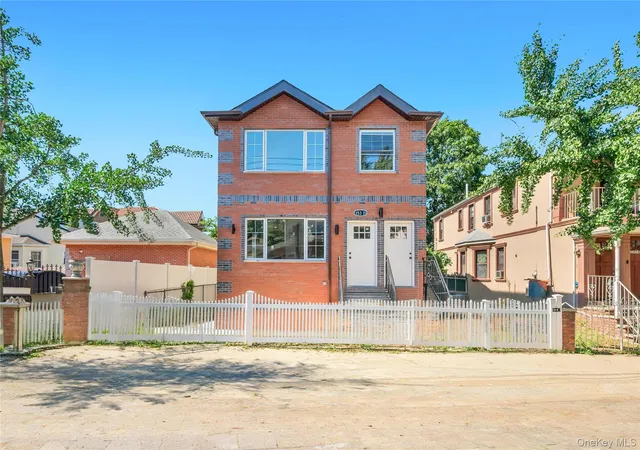 15311-124th-avenue-new-york-ny-11434/hzid_e8447da0