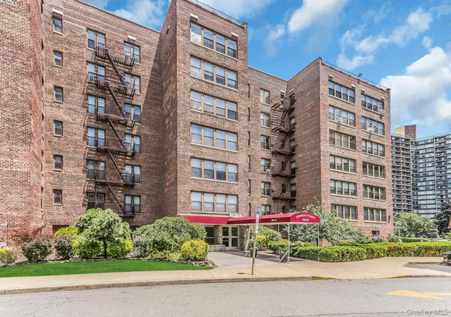 209-39-23rd-ave-3f-new-york-ny-11360/hzid_7b25f73f