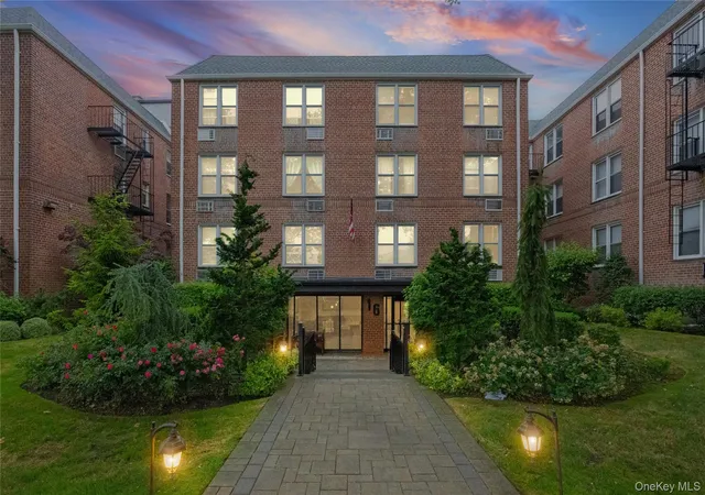 16-main-st-3v-hempstead-ny-11518/hzid_3df6b1c0