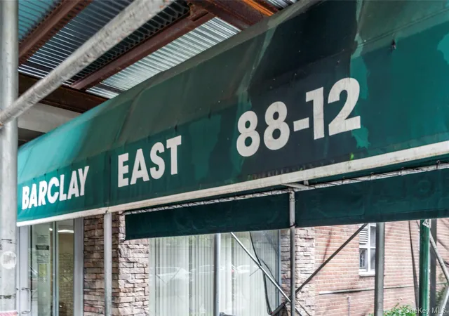88-12-151-ave-4b-new-york-ny-11414/hzid_8fa39e33