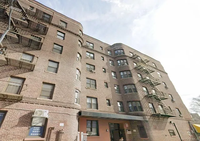 83-06-vietor-ave-3b-new-york-ny-11373/hzid_2db0ab30