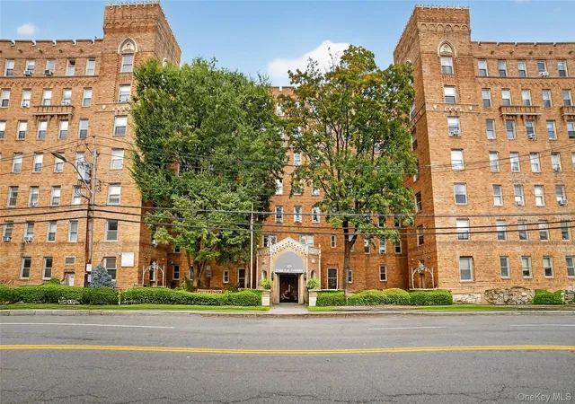 219-bronx-river-rd-2l-yonkers-ny-10704/hzid_9caf1fd7