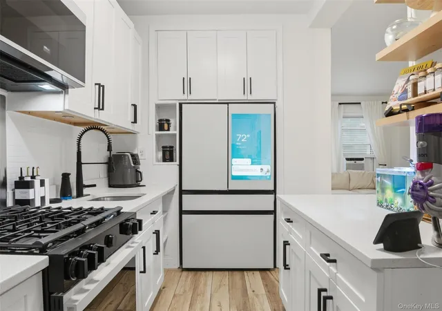 8-fordham-hill-oval-1c-new-york-ny-10468/hzid_a9ee49c9