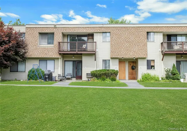 202-vista-on-the-lake-carmel-ny-10512/hzid_1b107234