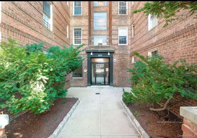 63-93-woodhaven-blvd-6g3-new-york-ny-11374/hzid_e78f0970