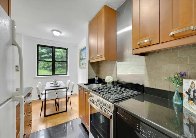 735-kappock-st-2f-new-york-ny-10463/hzid_03797436