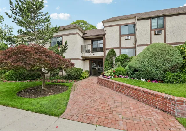 530-hudson-ave-cedarhurst-ny-11516/hzid_9bdc42c3