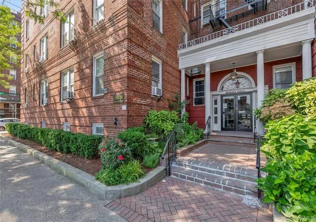 114-20-queens-blvd-e9-new-york-ny-11375/hzid_c8f30ca3