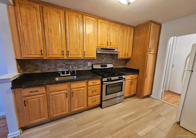 151-05-cross-island-pkwy-3e-new-york-ny-11357/hzid_e3c0b318