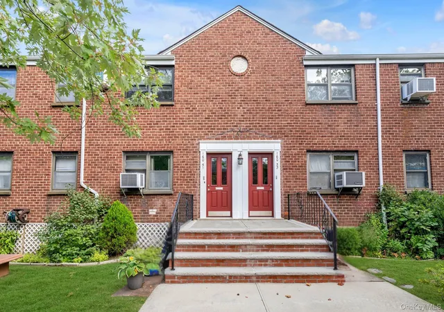16051-17th-avenue-lower-new-york-ny-11357/hzid_cc12d4a7