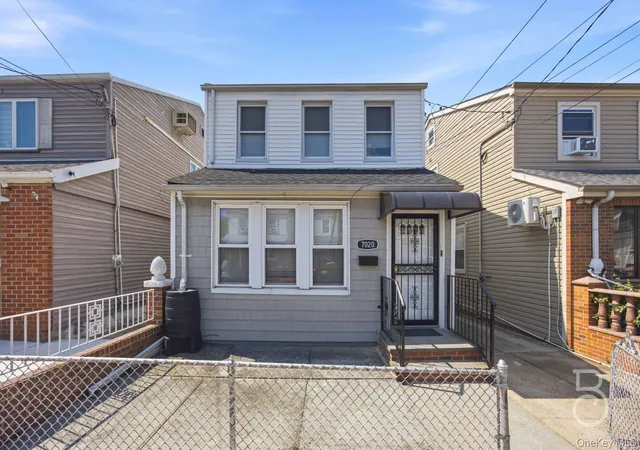 70-20-53rd-road-new-york-ny-11378/hzid_7df1ca3f