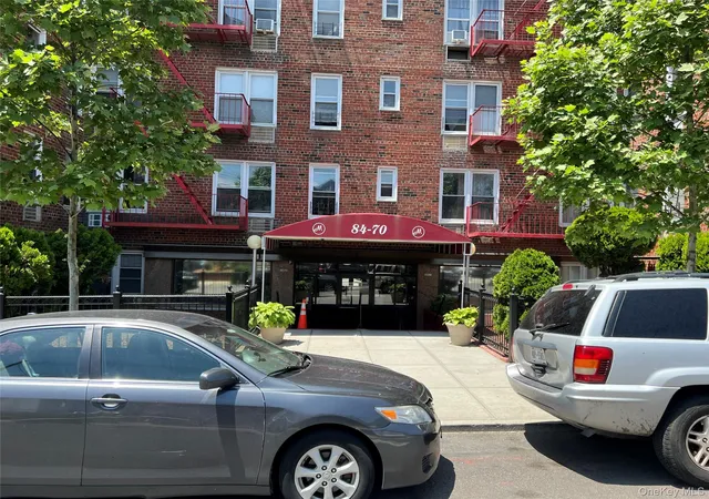 84-70-129th-st-5b-new-york-ny-11415/hzid_1ff246a2