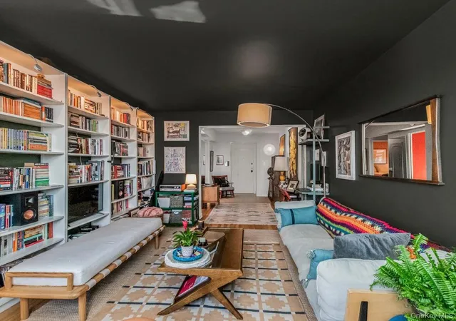 3840-greystone-ave-6p-new-york-ny-10463/hzid_da8f711a