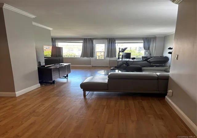 3777-independence-ave-5d-new-york-ny-10463/hzid_95cd35b1
