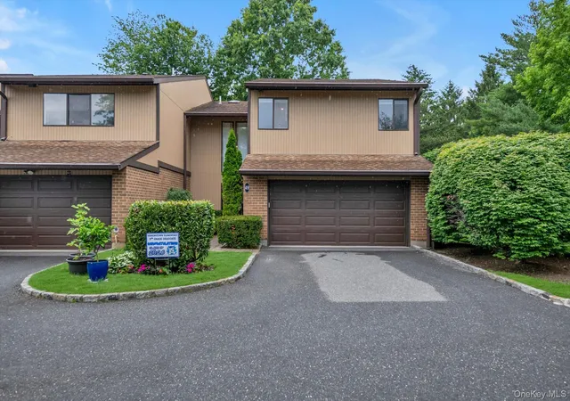 49-wimbledon-dr-roslyn-ny-11576/hzid_1725f33b