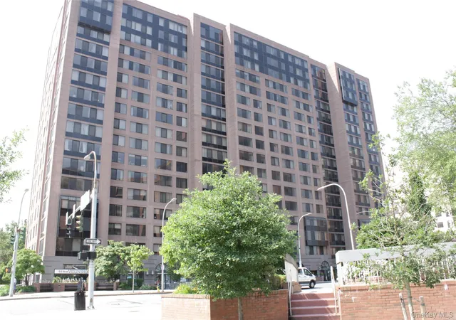 4-martine-ave-905-white-plains-ny-10606/hzid_b23989f0