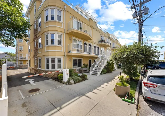188-beach-101st-st-1b-new-york-ny-11694/hzid_3704a42d