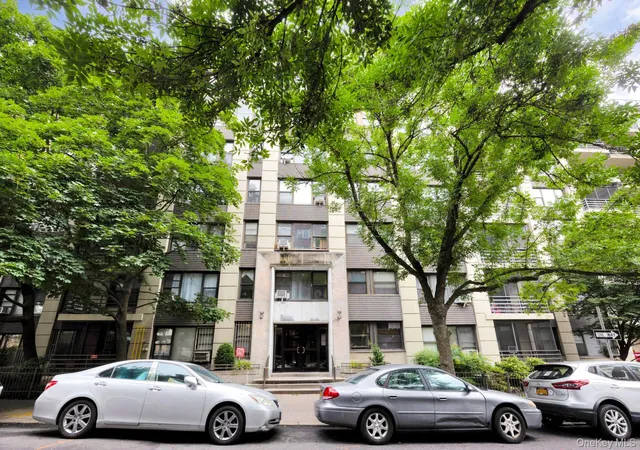 9834-63rd-dr-2j-new-york-ny-11374/hzid_3047d85d