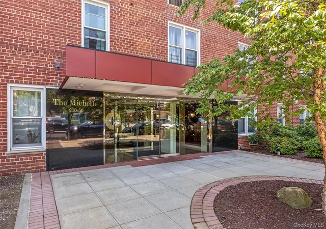 210-50-41st-ave-5c-new-york-ny-11361/hzid_c7e5d9c3