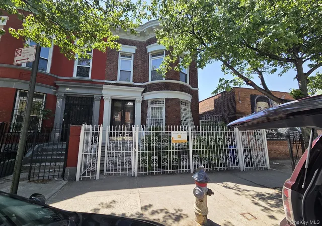861-manida-st-new-york-ny-10474/hzid_0cf00a8b