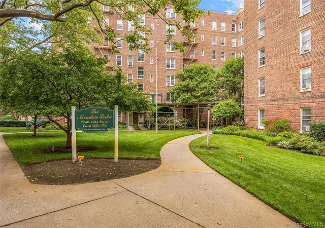 72-61-113th-forest-hills-st-5b-new-york-ny-11375/hzid_3e32b311