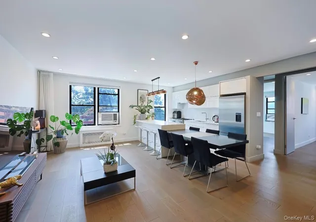 83-85-116th-street-3k-new-york-ny-11418/hzid_ef18a067