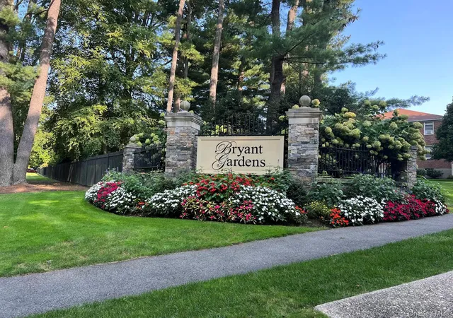 185-bryant-ave-1m-white-plains-ny-10605/hzid_49f6717c