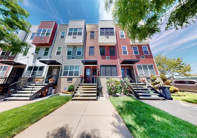 555-egan-st-new-york-ny-11239/hzid_d14ace30