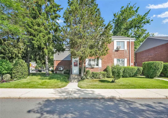 224-01-hillside-ave-queens-village-ny-11427/hzid_648fff45