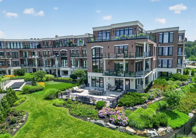 10-shore-rd-101-north-hempstead-ny-11547/hzid_03c7d15a