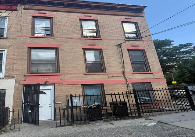 2186-washington-ave-bronx-ny-10457/hzid_89028cb2