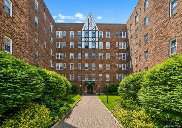 25-parkview-ave-3a-yonkers-ny-10708/hzid_7edc38c0