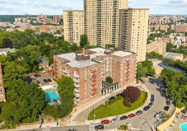 601-kappock-st-4j-new-york-ny-10463/hzid_67ef13da