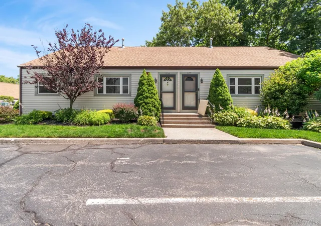 528-lake-ct-528-brookhaven-ny-11953/hzid_8146c37c