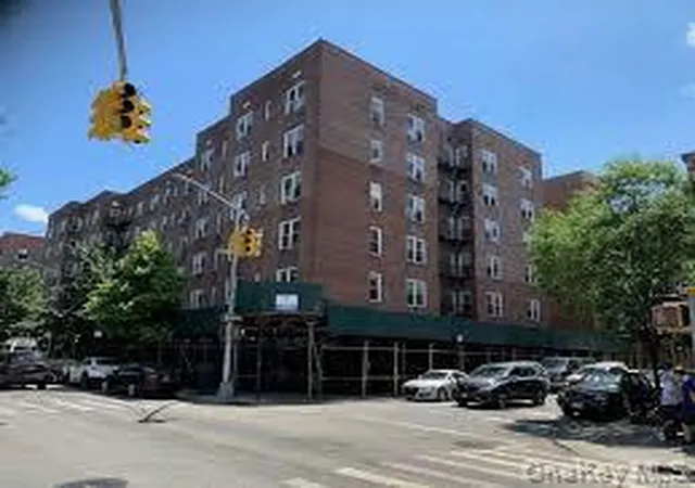 4240-bowne-st-5f-new-york-ny-11355/hzid_4481aaf7