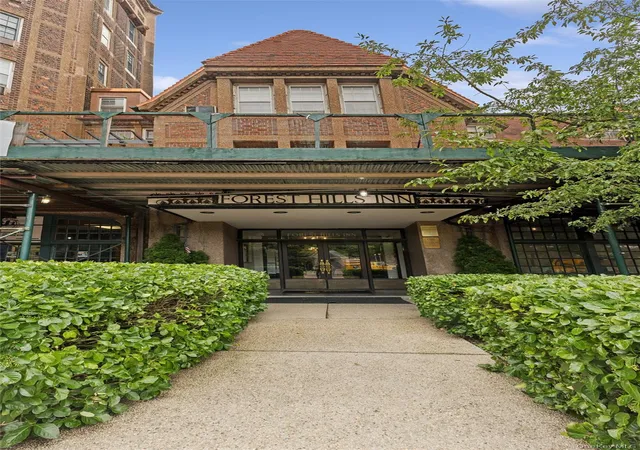 1-station-sq-311-new-york-ny-11375/hzid_46540fa2