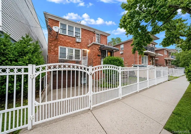 919-e-99th-street-new-york-ny-11236/hzid_b031ec64
