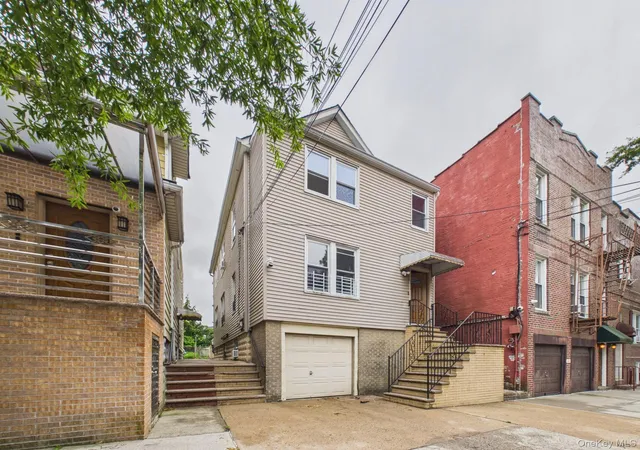 2858-e-197th-street-new-york-ny-10461/hzid_273b1e56