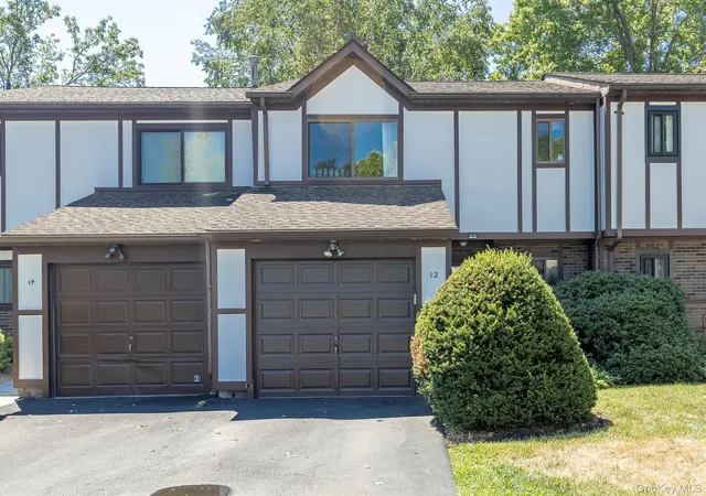 12-amber-ct-poughkeepsie-ny-12603/hzid_1bfb7461