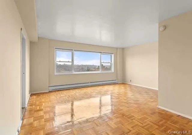 4-fordham-hill-oval-12b-new-york-ny-10468/hzid_c04b4277
