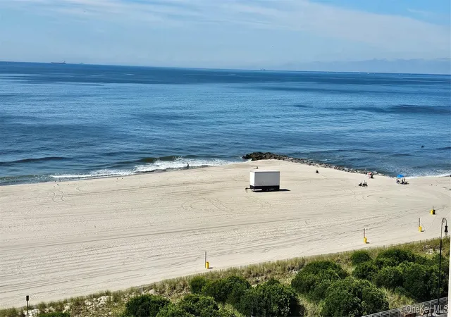 450-shore-rd-8g-long-beach-ny-11561/hzid_ba16edc5