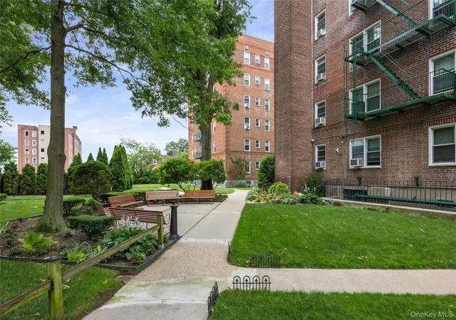 22-mulford-2d-hempstead-ny-11550/hzid_b14e2c33