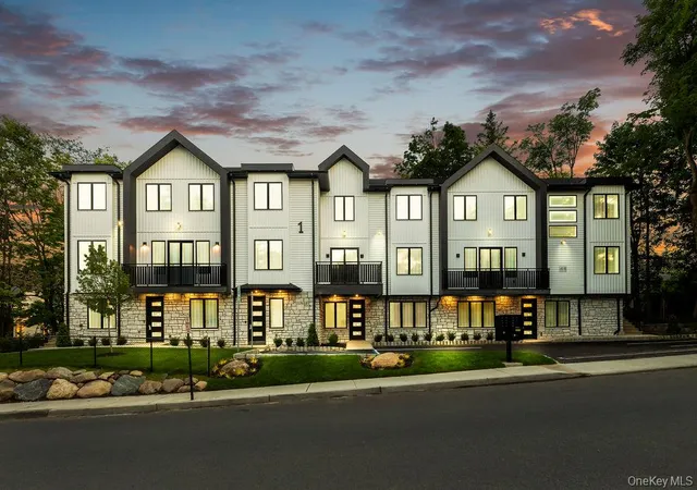 1-homestead-202-ramapo-ny-10952/hzid_45237c5d
