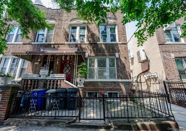 618-e-2nd-street-brooklyn-ny-11218/hzid_2962320f